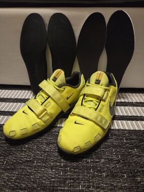 Nike Romaleos 2 VOLT with Both Sole Inserts 12